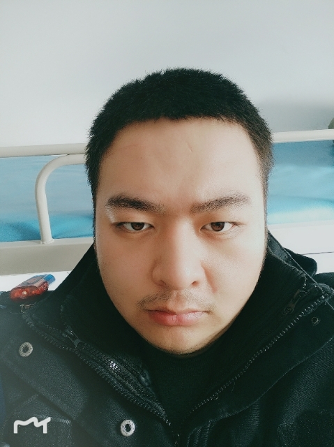 负重前行的第一张照片--漳平相亲网