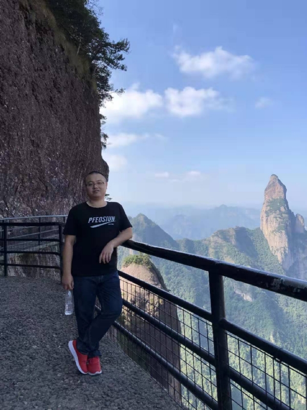不杵于物的第一张照片--漳平相亲网