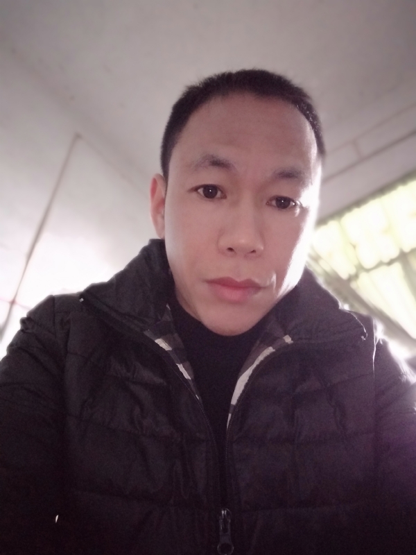 相信真爱的第一张照片--漳平相亲网