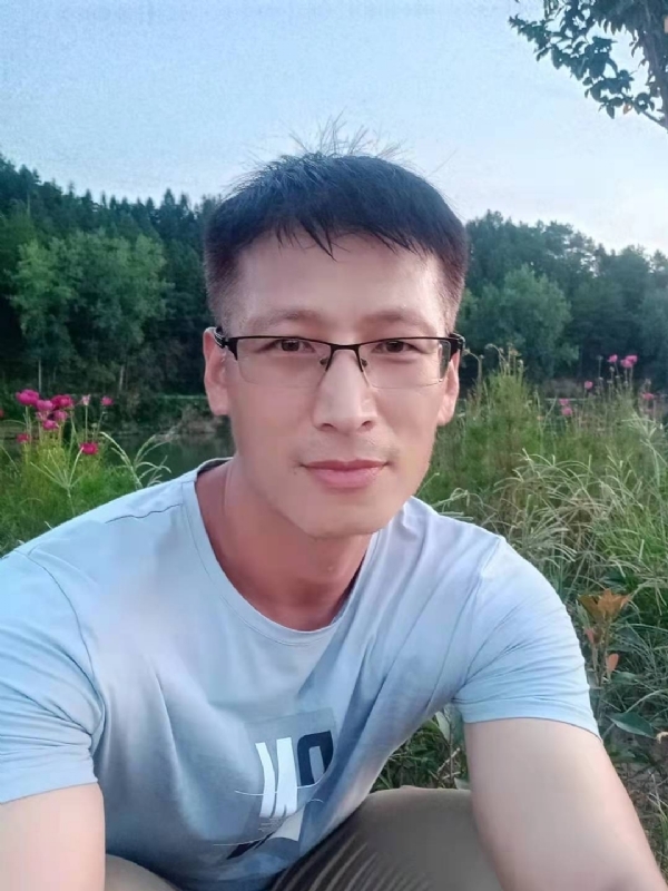 零零柒的第一张照片--漳平相亲网