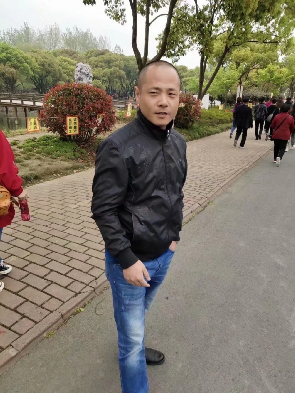 傻子的第一张照片--漳平相亲网