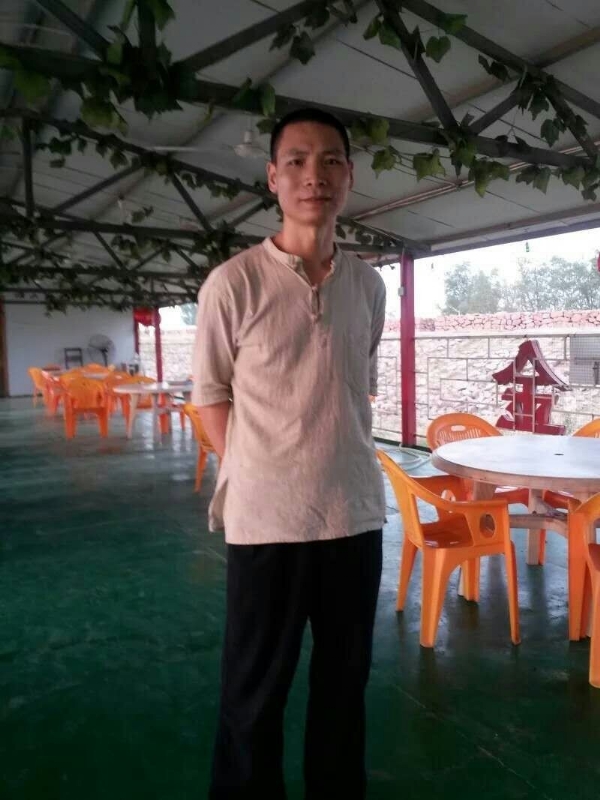 周哥的第三张照片--漳平相亲网