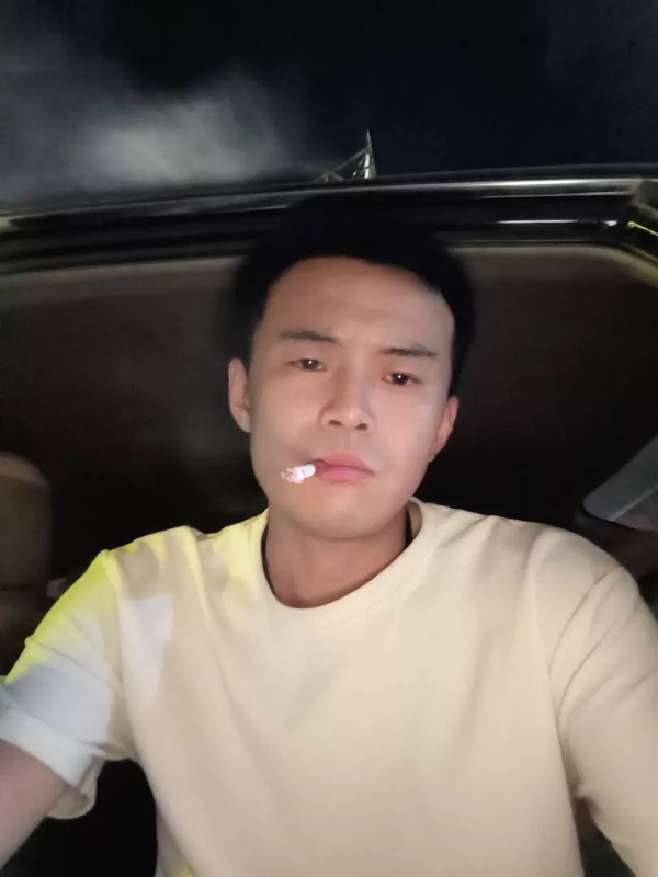 爱睡觉的土拨鼠的第一张照片--漳平相亲网