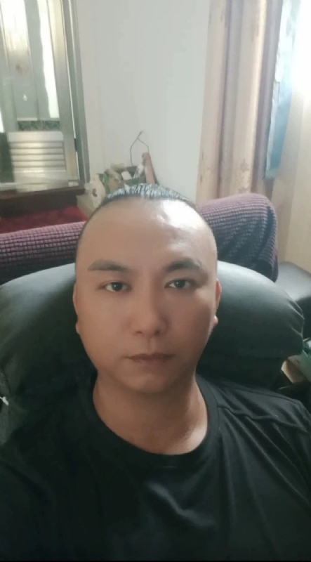 施逸森的第一张照片--漳平相亲网
