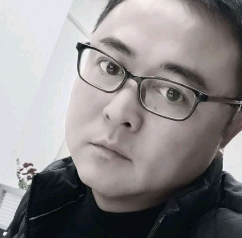 小石头的第二张照片--漳平相亲网