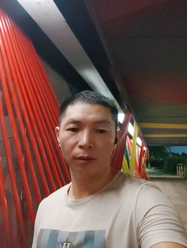 夜猫的第一张照片--漳平相亲网