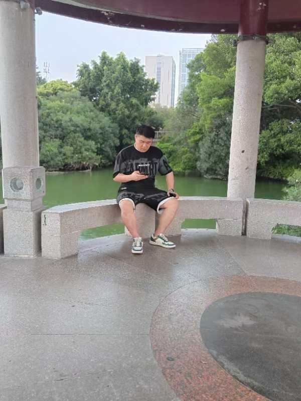 不善挽留的第一张照片--漳平相亲网