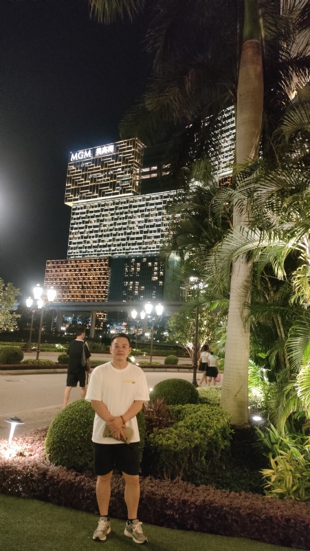 熟悉的身影的第一张照片--漳平相亲网