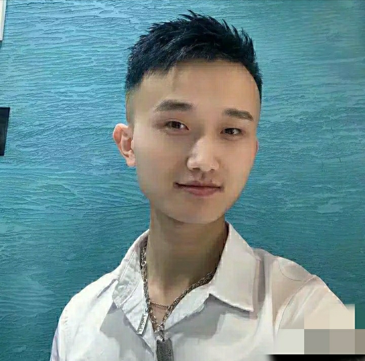 小哥哥的第一张照片--漳平相亲网