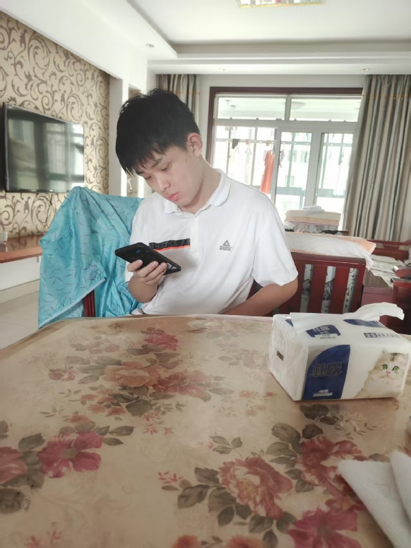 铁在烧的第一张照片--漳平相亲网