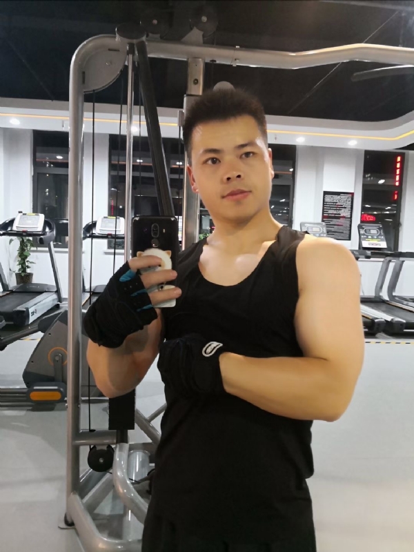 范迪塞尔的第二张照片--漳平相亲网