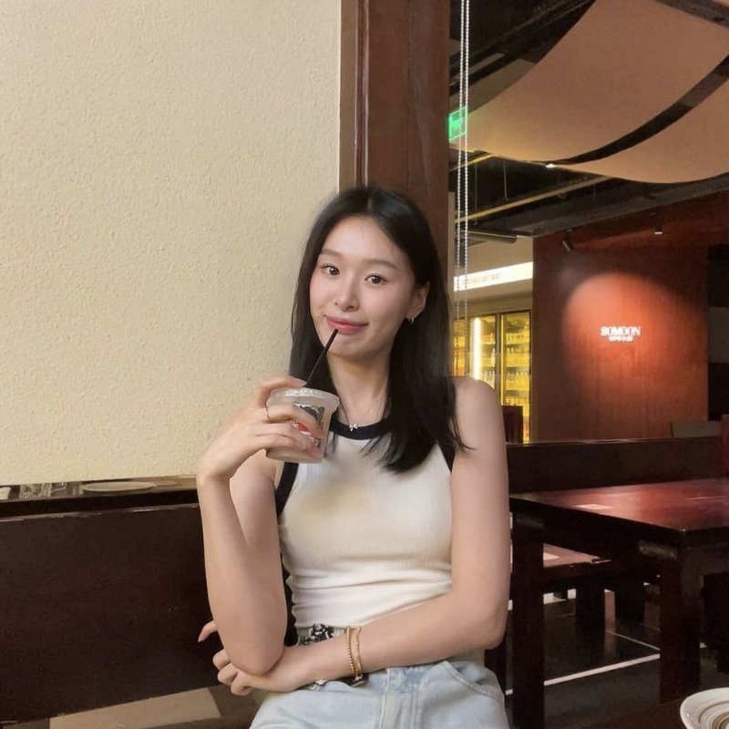 羽毛的第一张照片--漳平相亲网